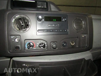 2012 Ford E-250 Commercial Cargo Van 138.0" WB – miniatura 14