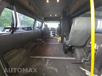 2012 Ford E-250 Commercial Cargo Van 138.0" WB – miniatura 15