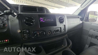 2012 Ford E-250 Commercial Cargo Van 138.0" WB – miniatura 31