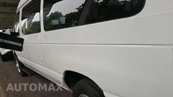 2012 Ford E-250 Commercial Cargo Van 138.0" WB – miniatura 44