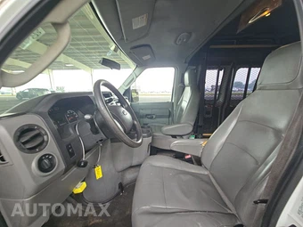 2012 Ford E-250 Commercial Cargo Van 138.0" WB – miniatura 7