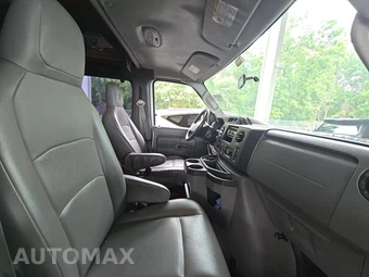 2012 Ford E-250 Commercial Cargo Van 138.0" WB – miniatura 8