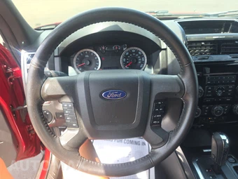 2012 Ford Escape Limited – miniatura 10