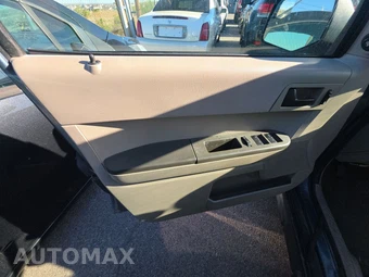 2012 Ford Escape XLS – miniatura 9