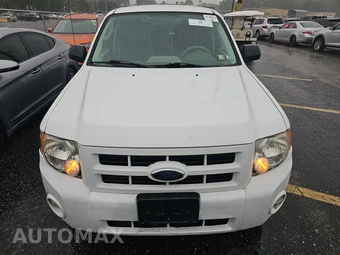 2012 Ford Escape XLS – miniatura 2