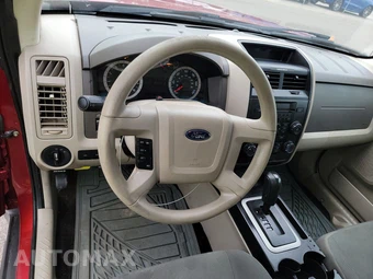 2012 Ford Escape XLS – miniatura 10