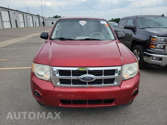 2012 Ford Escape XLS – miniatura 2