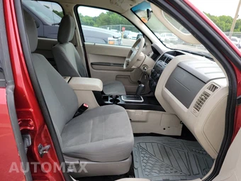 2012 Ford Escape XLS – miniatura 8
