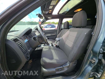 2012 Ford Escape XLT – miniatura 6