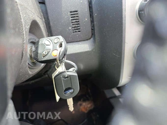 2012 Ford Escape XLT – miniatura 8