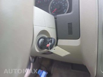 2012 Ford Escape XLT – miniatura 5