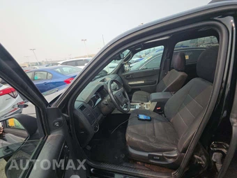 2012 Ford Escape XLT – miniatura 6