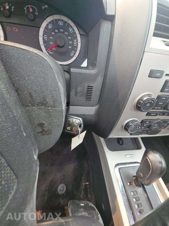 2012 Ford Escape XLT – miniatura 8
