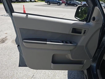 2012 Ford Escape XLT - miniatura 9