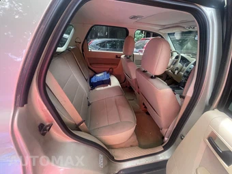 2012 Ford Escape XLT - miniatura 10