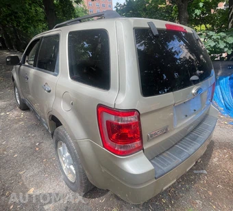 2012 Ford Escape XLT - miniatura 4