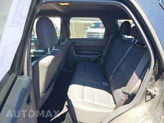 2012 Ford Escape XLT – miniatura 13