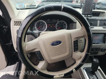 2012 Ford Escape XLT – miniatura 10