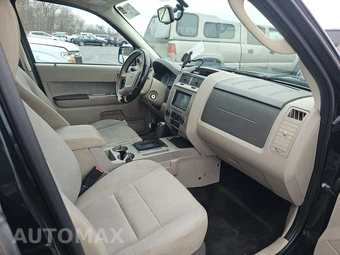 2012 Ford Escape XLT – miniatura 8