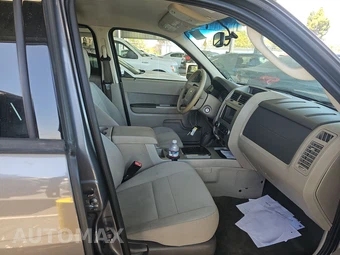 2012 Ford Escape XLT – miniatura 8