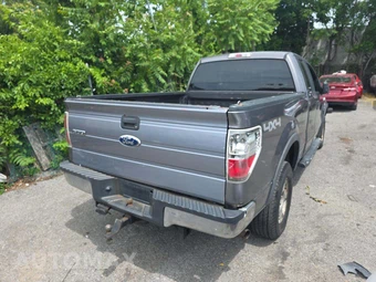 2012 Ford F-150 XLT Extended Cab Medium Bed w/Rear Doors - miniatura 3