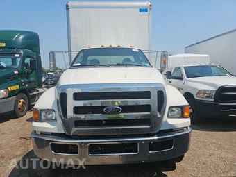 2012 Ford F650 - miniatura 2