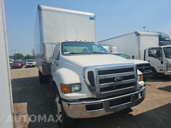2012 Ford F650 - miniatura 3
