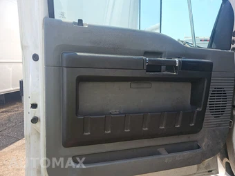 2012 Ford F650 - miniatura 9