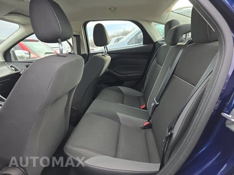 2012 Ford Focus S Sedan - miniatura 4