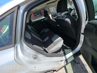 2012 Ford Focus SE Hatchback – miniatura 16