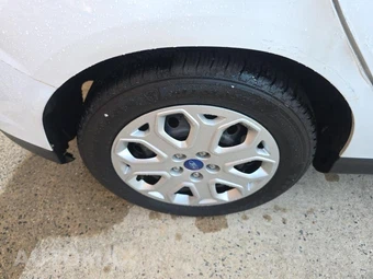 2012 Ford Focus SE Hatchback – miniatura 10