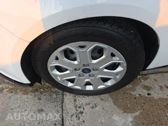 2012 Ford Focus SE Hatchback – miniatura 8