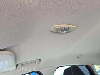 2012 Ford Focus SE Hatchback – miniatura 11