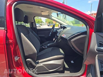 2012 Ford Focus SE Hatchback – miniatura 18