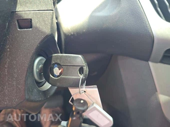 2012 Ford Focus SE Hatchback – miniatura 8