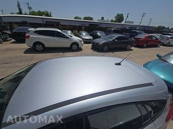 2012 Ford Focus SE Hatchback – miniatura 12