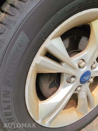 2012 Ford Focus SE Hatchback – miniatura 21