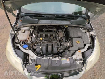 2012 Ford Focus SE Hatchback – miniatura 33