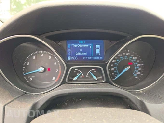 2012 Ford Focus SE Hatchback – miniatura 6