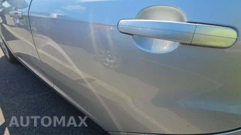 2012 Ford Focus SE Hatchback - miniatura 21
