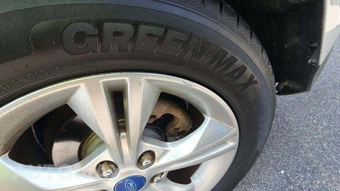 2012 Ford Focus SE Hatchback - miniatura 24