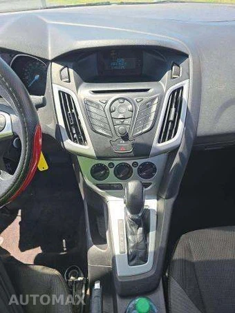 2012 Ford Focus SE Sedan – miniatura 10