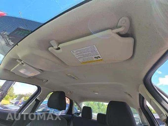 2012 Ford Focus SE Sedan – miniatura 11