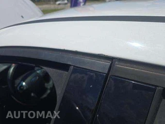 2012 Ford Focus SE Sedan – miniatura 24