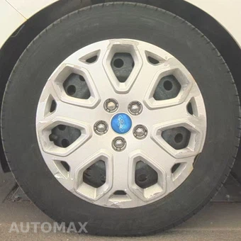 2012 Ford Focus SE Sedan – miniatura 21