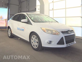 2012 Ford Focus SE Sedan – miniatura 3