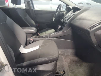 2012 Ford Focus SE Sedan – miniatura 36
