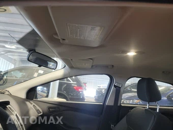 2012 Ford Focus SE Sedan – miniatura 39