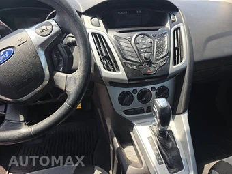 2012 Ford Focus SE Sedan – miniatura 11
