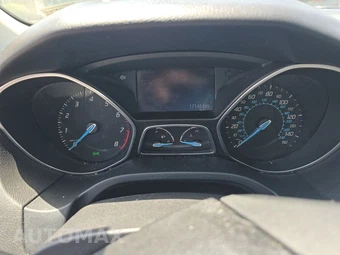 2012 Ford Focus SE Sedan – miniatura 12